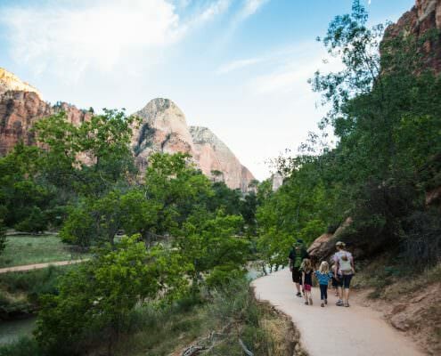 Photography for Hiking Family in Zion National Park