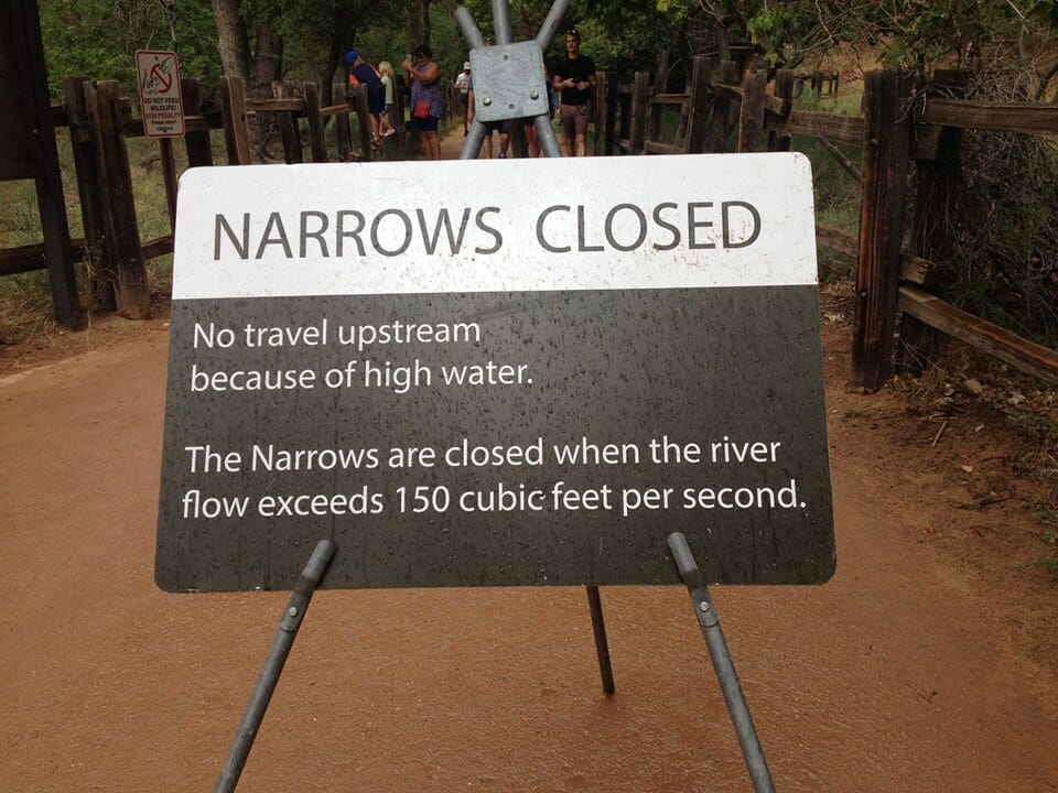 narrows closure sign